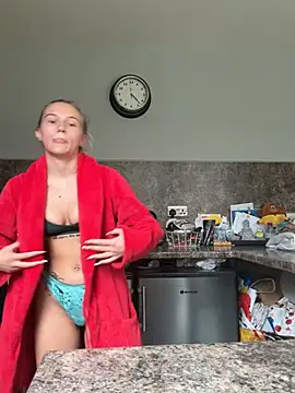 Milssweetx stripchat live cam model