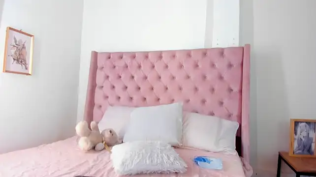 MelanyStone_ stripchat live cam model