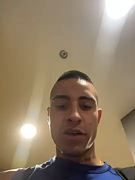 willclayy stripchat live cam model