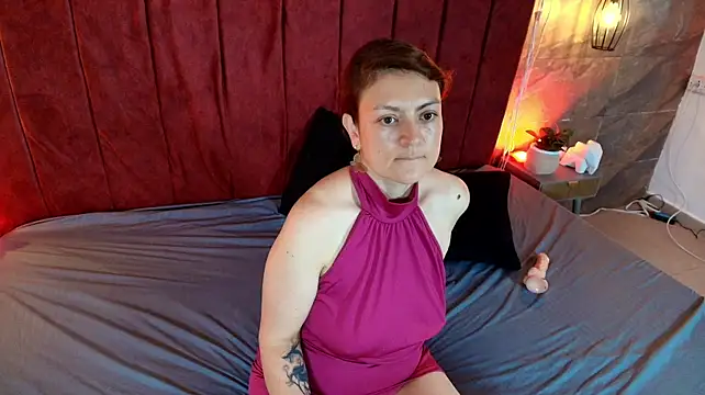 Hinata_Moon stripchat live cam model