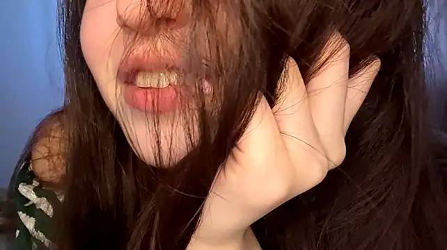 IonaFooter stripchat live cam model