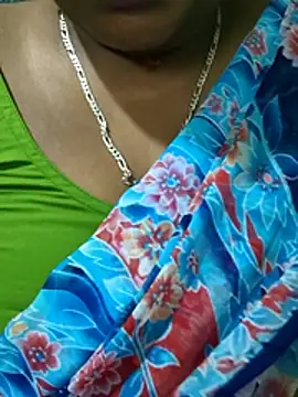 rithivika-tamil stripchat live cam model