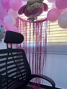 Juliethademon stripchat live cam model