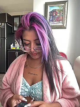 Abbyqueen23_ stripchat live cam model