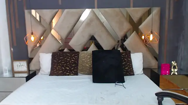 MartinaaFit stripchat live cam model