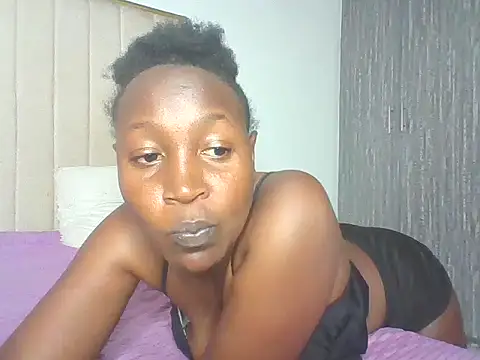 naughty_amber5 stripchat live cam model