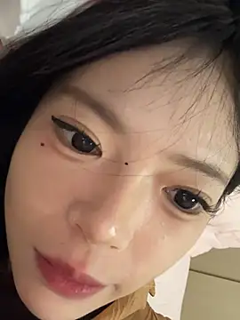 Lvo1-hn stripchat live cam model