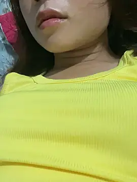 Be_small stripchat live cam model