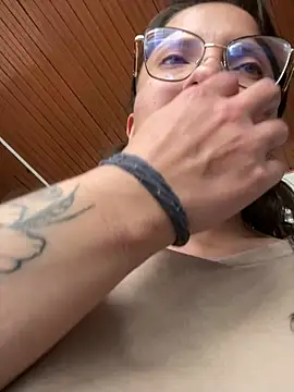 karlamorris_ stripchat live cam model