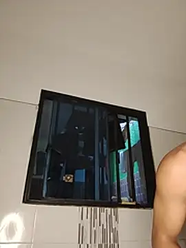 tayson_ stripchat live cam model