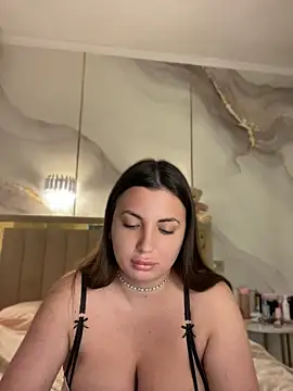 Miss-Tiffaa stripchat live cam model