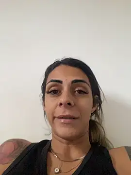 sabrinaneves stripchat live cam model