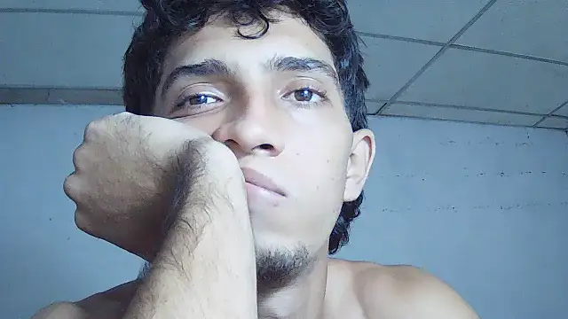 Noscay stripchat live cam model