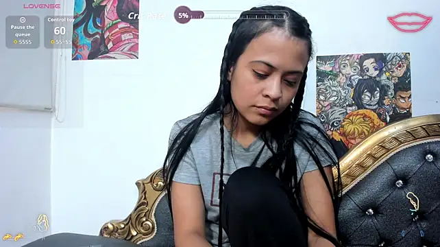 LITTLE-NESSA stripchat live cam model