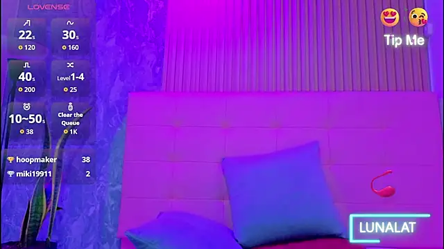 luna_lat stripchat live cam model