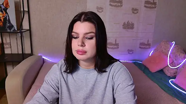 moneyforPeaches stripchat live cam model