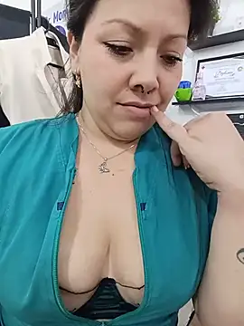 SARA_21- stripchat live cam model