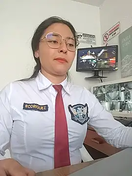Queen_linda1 stripchat live cam model
