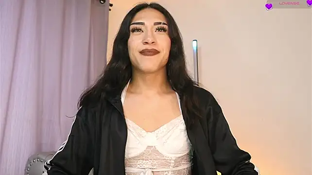 Velvet_Raze stripchat live cam model