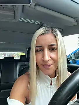 CarlaDesire stripchat live cam model
