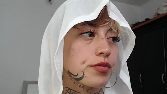 seley222 stripchat live cam model