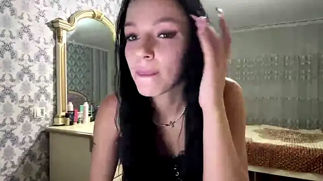 EmmyHoney1 stripchat live cam model