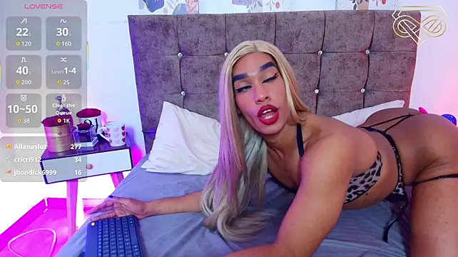 DanikaPaterrson stripchat live cam model