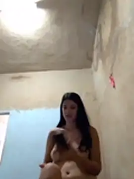 ConejitaCubana stripchat live cam model