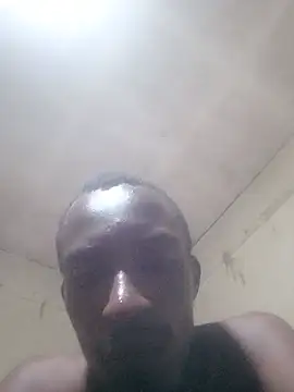 swensimo stripchat live cam model