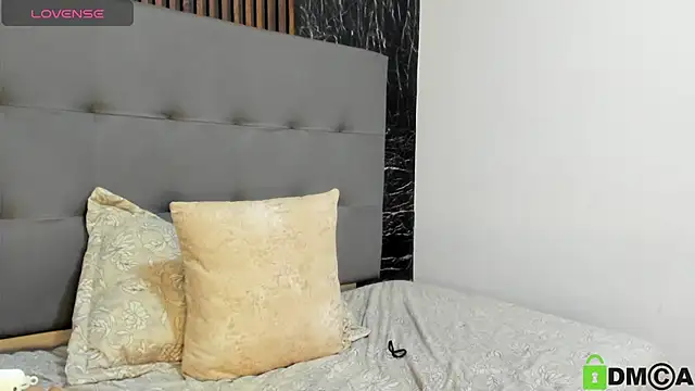 Aria_Sabini stripchat live cam model