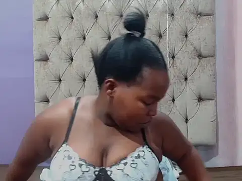 AFRICANDreamGirl stripchat live cam model