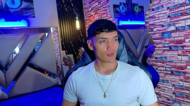 Aron_Darkx stripchat live cam model