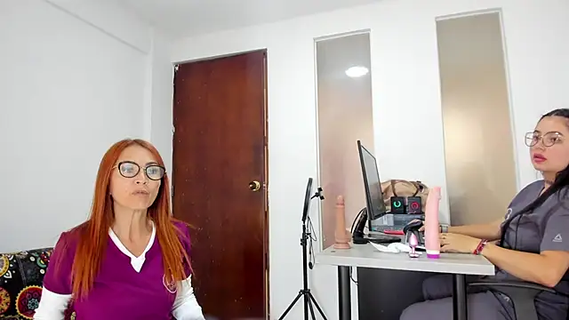 KateRoouse stripchat live cam model