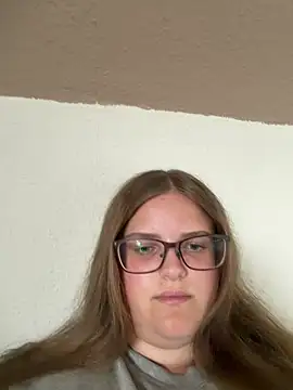 CurvyPaar2 stripchat live cam model