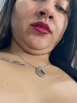 _Sarah-Office1 stripchat live cam model