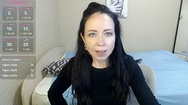 beautiful_moon3 stripchat live cam model
