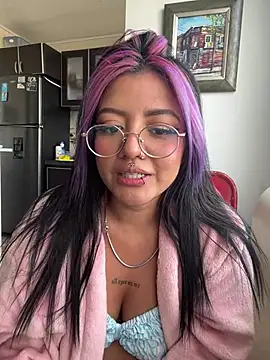 Abbyqueen23_ stripchat live cam model