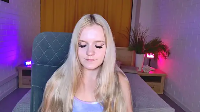 SherriButlers stripchat live cam model