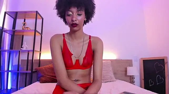 Kiara_Kamau_XXX stripchat live cam model