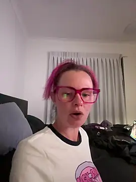 phoebeandmatt stripchat live cam model