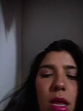 issa__nassar stripchat live cam model