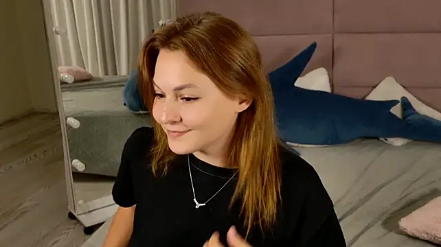 KirraMoss stripchat live cam model
