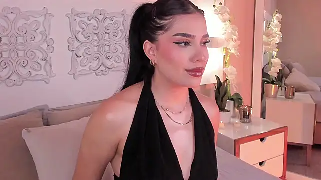 AlmaBlaze stripchat live cam model