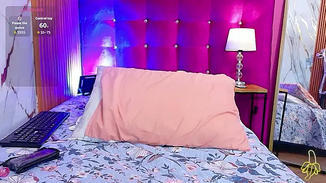 skinnyindiansluttt stripchat live cam model