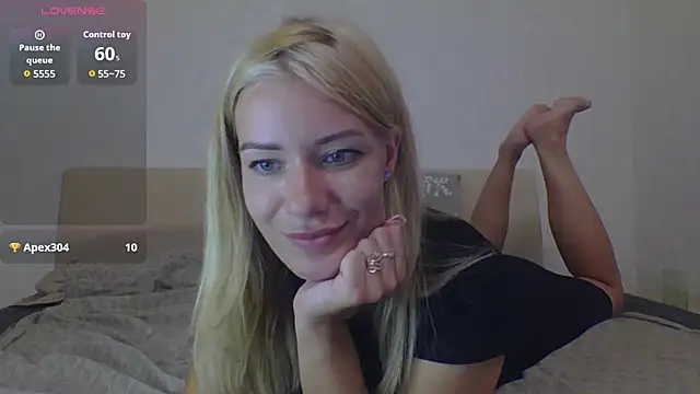 Softy_Aura_ stripchat live cam model