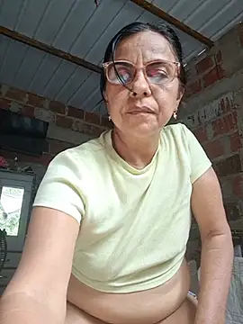 Sweet-Hot-Sucking stripchat live cam model