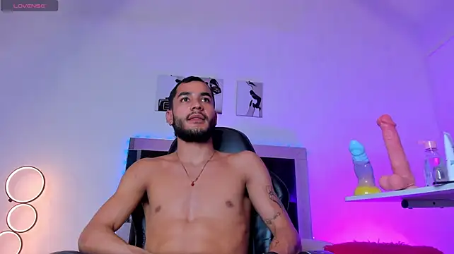 MaxPower003 stripchat live cam model