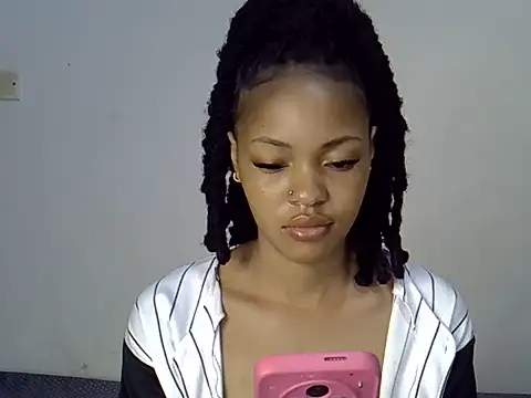 Afriona stripchat live cam model