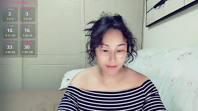 Decler-1 stripchat live cam model