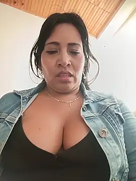 shailademons- stripchat live cam model